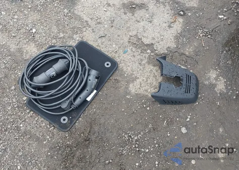 2024 Volvo V60 Recharge Plug-In Hybrid T8 Polestar Engineered из США, поврежденный, VIN YV1H60EP8R1627666